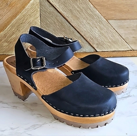 Mia Navy Blue Leather Clogs - Picture 8 of 11